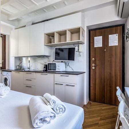 Morimondo Studio Apartment Milán Exterior foto