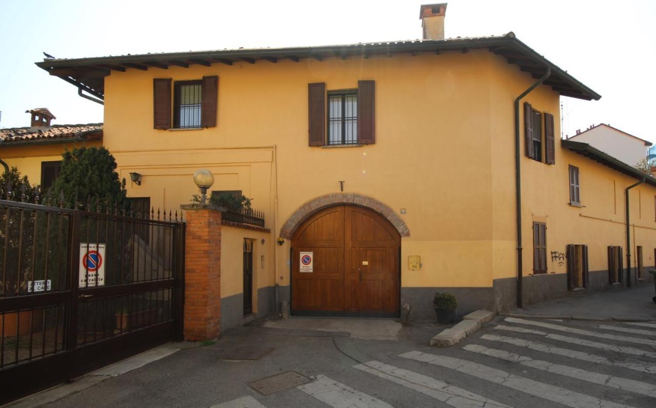 Morimondo Studio Apartment Milán Exterior foto